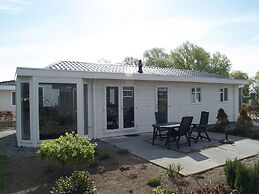 Comfortable Chalet Near Brunssummerheide