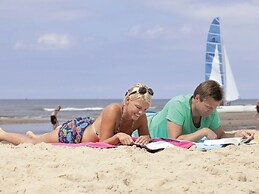 Lodge 4.5 km From the Seaside Town of Rockanje