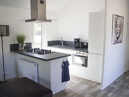 Modern Chalet With Dishwasher 6km From Elburg