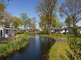 Detached Chalet With Garden and Wifi in Limburg