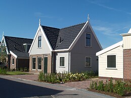 Detached Holiday Home Near Amsterdam