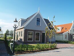 Detached Holiday Home Near Amsterdam