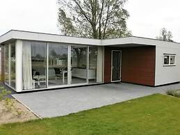 Modern Chalet not far From the Biesbosch