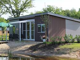 Modern Chalet not far From the Biesbosch