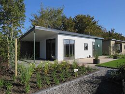 Modern Chalet With Dishwasher Near Markermeer