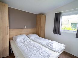 Modern Chalet With Dishwasher Near Markermeer