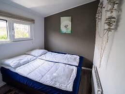 Modern Chalet With Dishwasher Near Markermeer