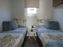 Modern Chalet With Dishwasher Near Markermeer