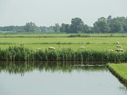Modern Chalet in the Polder 15km From Alkmaar
