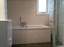 Tidy Holiday Home With Dishwasher