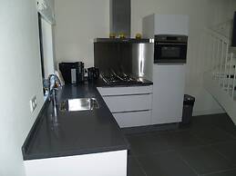 Spacious Holiday Home on the Markermeer
