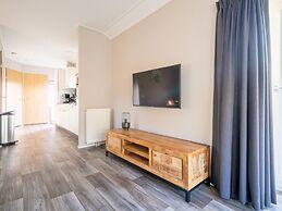 Modern Chalet With Dishwasher