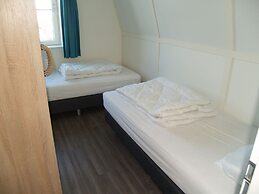 Holiday Home on the Markermeer Near Amsterdam