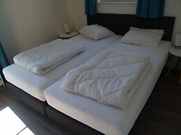 Holiday Home on the Markermeer Near Amsterdam