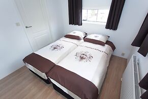 Comfortable Chalet Located in the Green Achterhoek