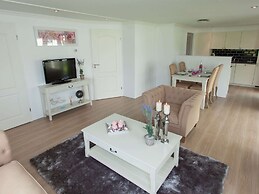 Comfortable Chalet Located in the Green Achterhoek