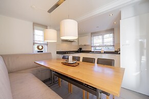 Modern Holiday Home Near Brunssummerheide