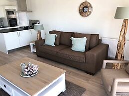 Modern Chalet on the Water of the Markermeer