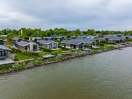 Modern Chalet on the Water of the Markermeer