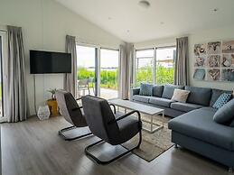 Modern Chalet on the Water of the Markermeer
