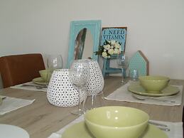 Modern Chalet Only 12 km. From Elburg