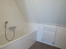 Holiday Home on the Markermeer Near Amsterdam