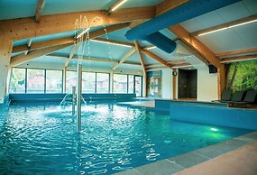 Tidy Furnished Chalet With a Dishwasher