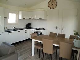 Well-kept Chalet 4.5 km From Rockanje