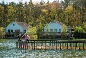 Wooden Chalet in a Holiday Park in the Achterhoek