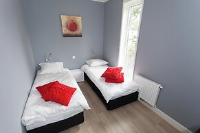 Family Getaway w/ Garden