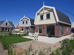 Detached Holiday Home Near Amsterdam