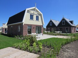Detached Holiday Home Near Amsterdam