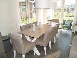 Detached Holiday Home Near Amsterdam