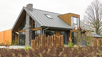 Modern With Dishwasher, 6km From Elburg