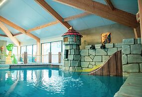 Modern Chalet With Wifi in the Green Achterhoek