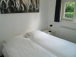 Modern Chalet With Wifi in the Green Achterhoek