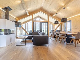 Luxury Chalet in Ennsling near Schladming with Private Spa