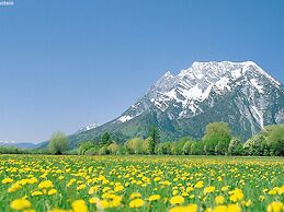 Luxury Chalet in Ennsling near Schladming with Private Spa