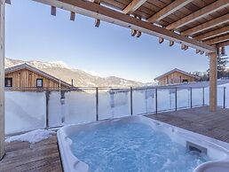Luxury Chalet in Ennsling near Schladming with Private Spa
