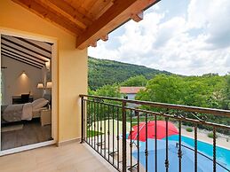 Quaint Holiday Home near Buzet with Terrace