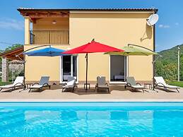 Quaint Holiday Home near Buzet with Terrace