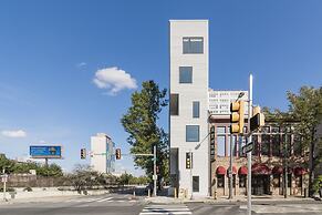 Abode Philadelphia - Center City Convention Center