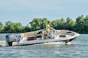 AZIMUT Hotel Volga Astrakhan