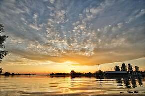 AZIMUT Hotel Volga Astrakhan