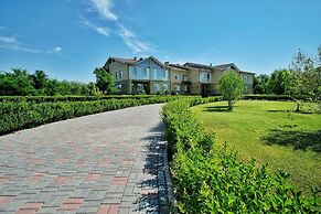 AZIMUT Hotel Volga Astrakhan