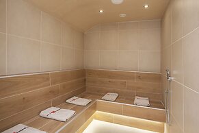 Family Hotel Business Club