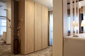 Family Hotel Business Club