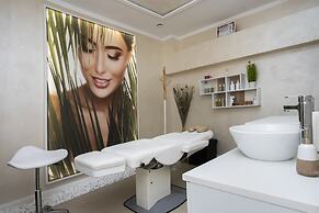 Family Hotel Business Club