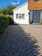 1 Bedroom Annex - 2 Mins From Train Station