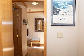 2800 Slopeside 2 Bedroom Condo by RedAwning